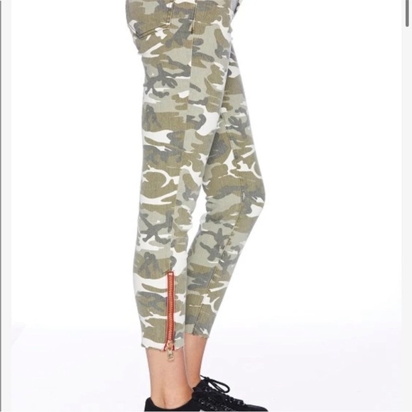 Etienne Marcem NWOT Camo Skinny Jeans with Red & Gold Zipper Ankle Detail - Picture 1 of 5